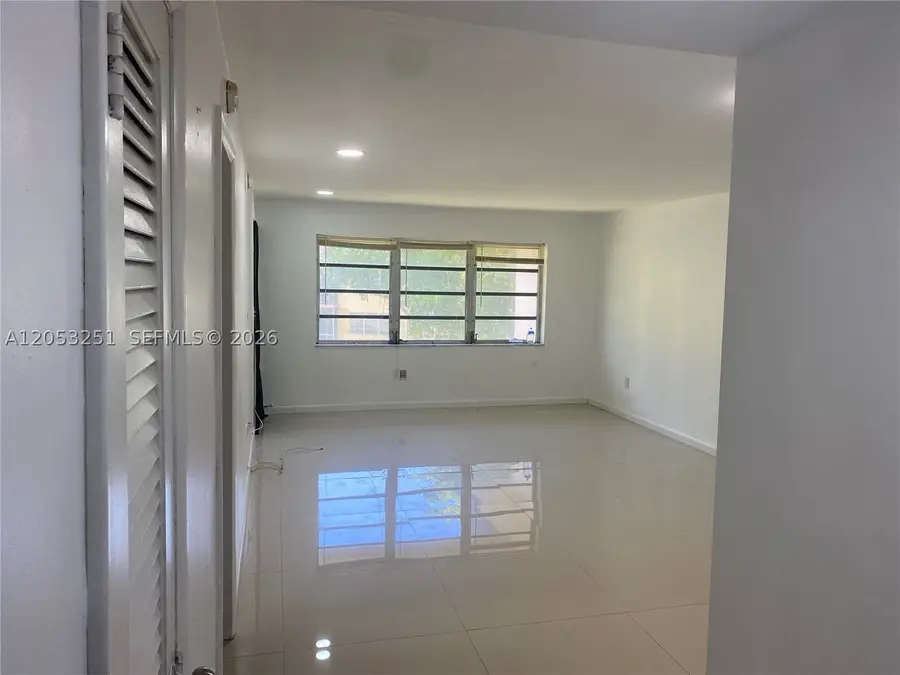 1550 NE 191st St #309, Miami, FL 33179 - #3