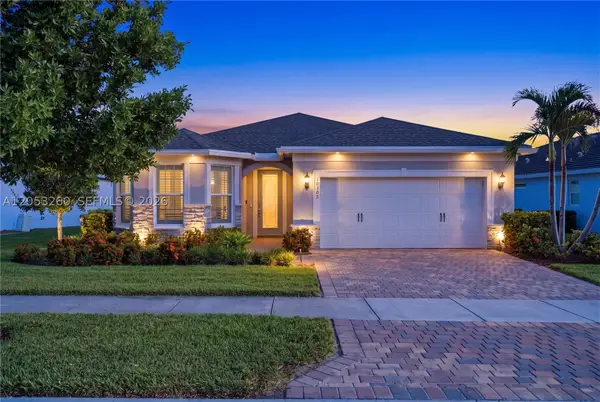 10305 SW Zaffre Ln, Port St Lucie, FL 34987