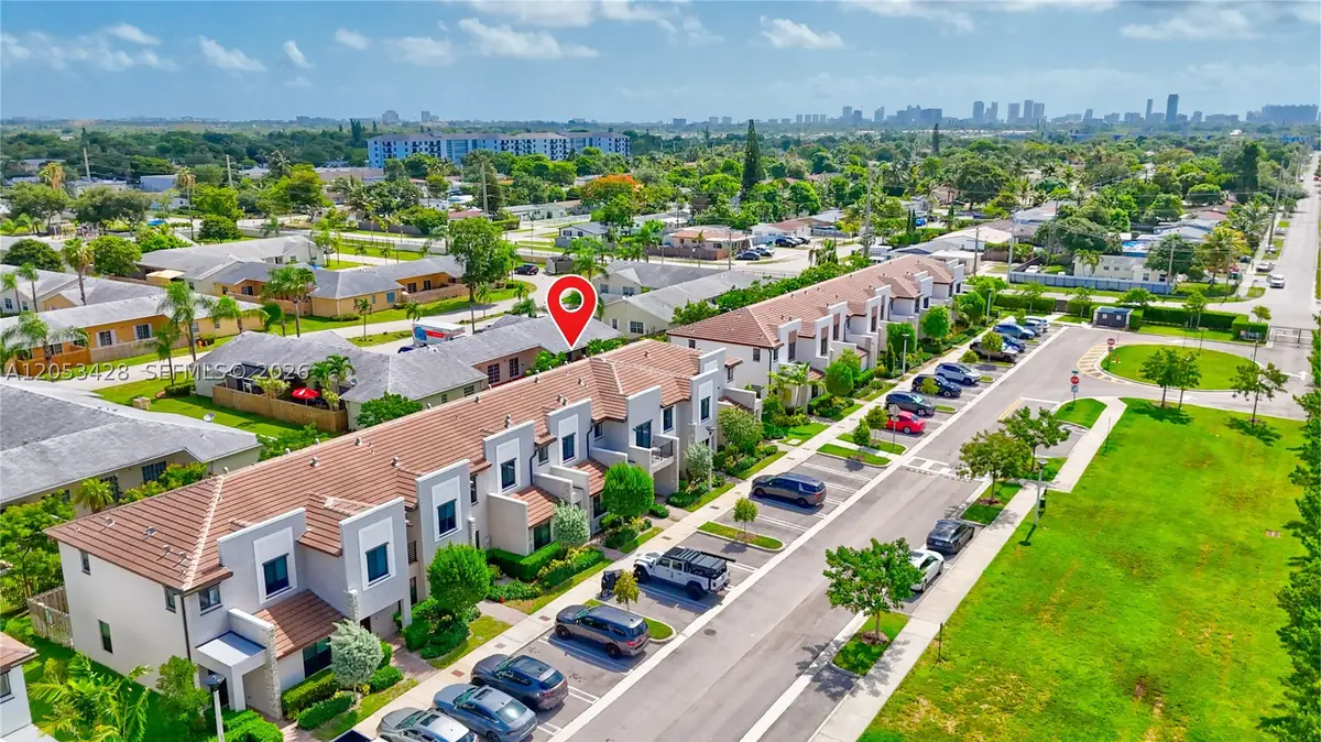 953 NE 211th St, Miami, FL 33179 - #1