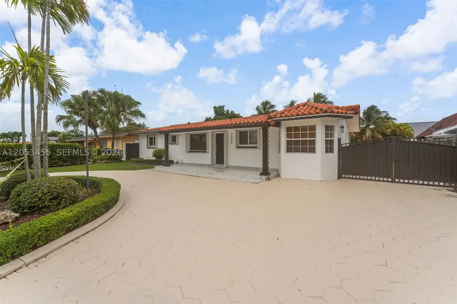 2900 SW 98th Ave, Miami, FL 33165 - #3