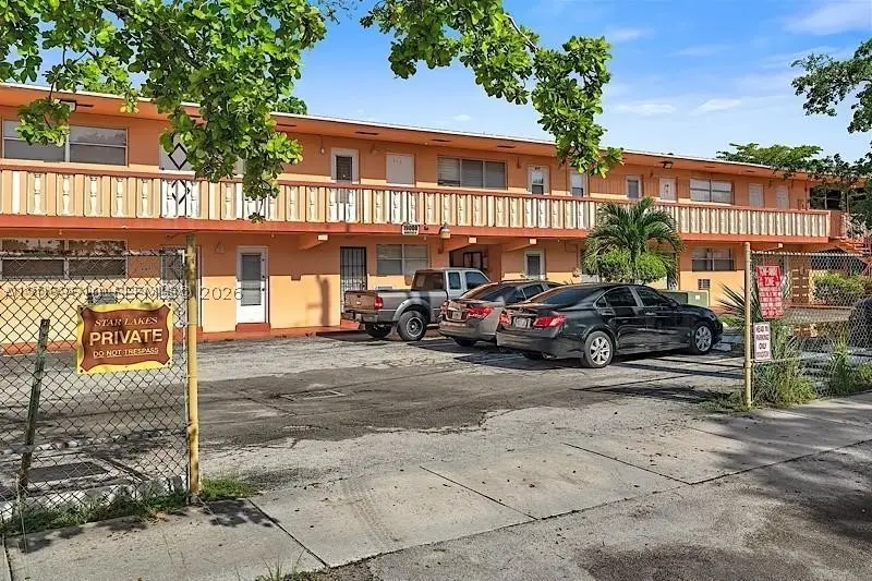 19000 NE 3rd Ct #405, Miami, FL 33179 - #1