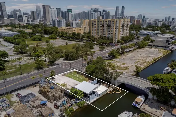 700 NW 7th Ave, Miami, FL 33136