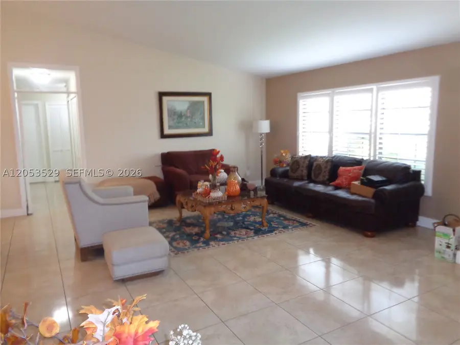 Address Withheld By Seller, Miami, FL 33187 - #3