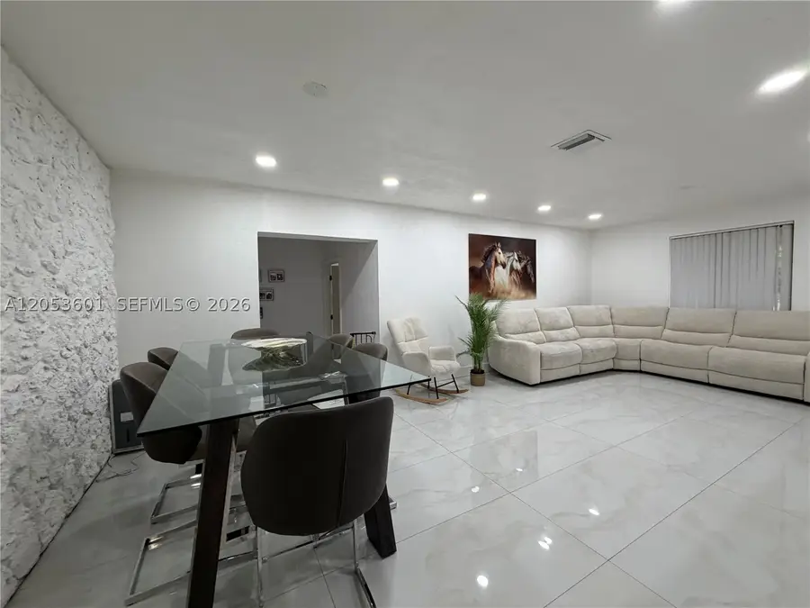 4700 NW 1st Ct, Plantation, FL 33317 - #3
