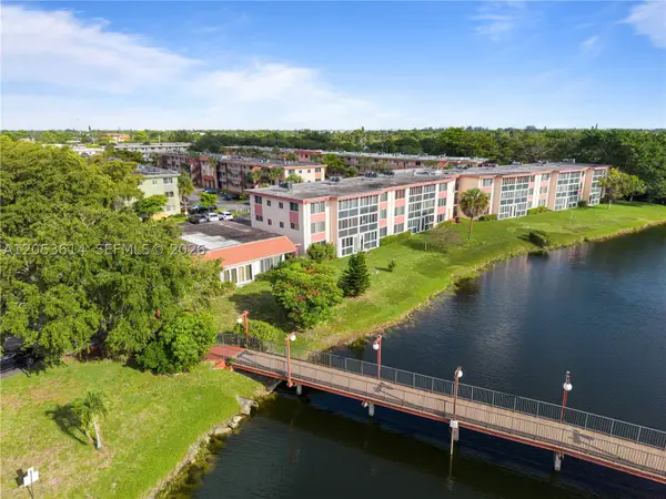 5950 Del Lago Cir #106, Sunrise, FL 33313