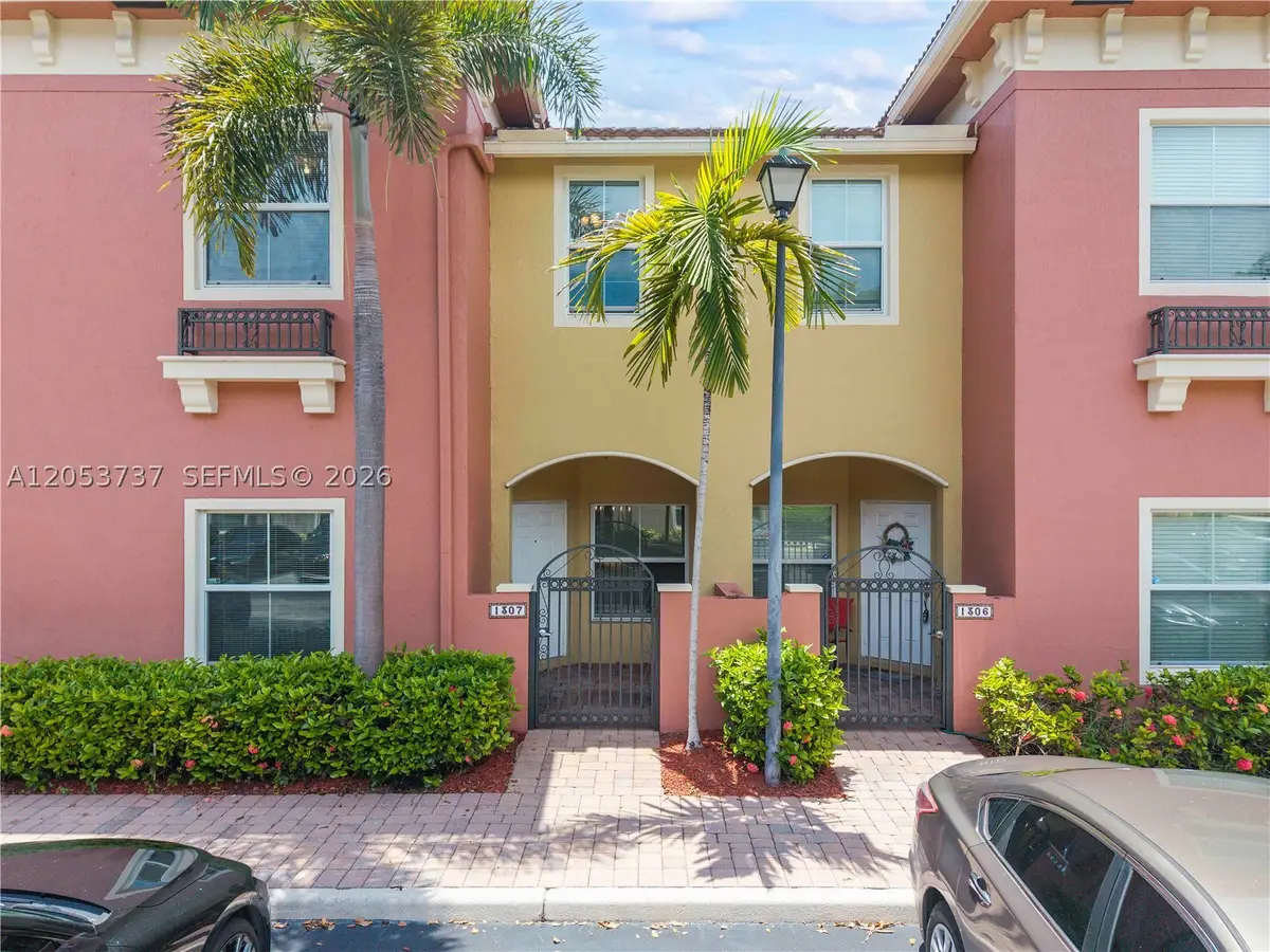 2851 W Prospect Rd #1307, Tamarac, FL 33309 - #1