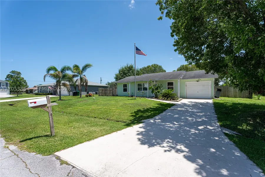 618 SW Ray Ave, Port Saint Lucie, FL 34983 - #3
