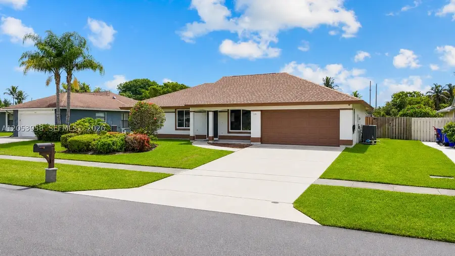 139 Galiano St, Royal Palm Beach, FL 33411 - #2