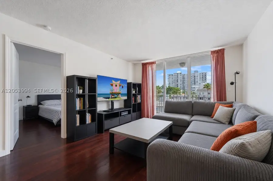 2642 Collins Ave #303, Miami Beach, FL 33140 - #3