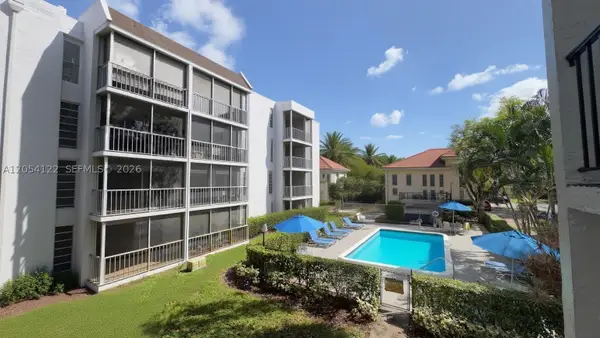 483 N Pine Island Rd #C-205, Plantation, FL 33324