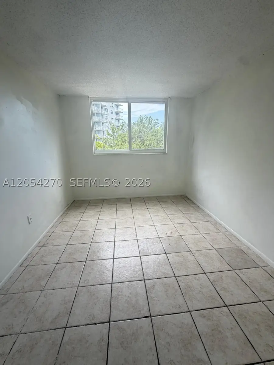 12500 NE 15th Ave #402, North Miami, FL 33161 - #3