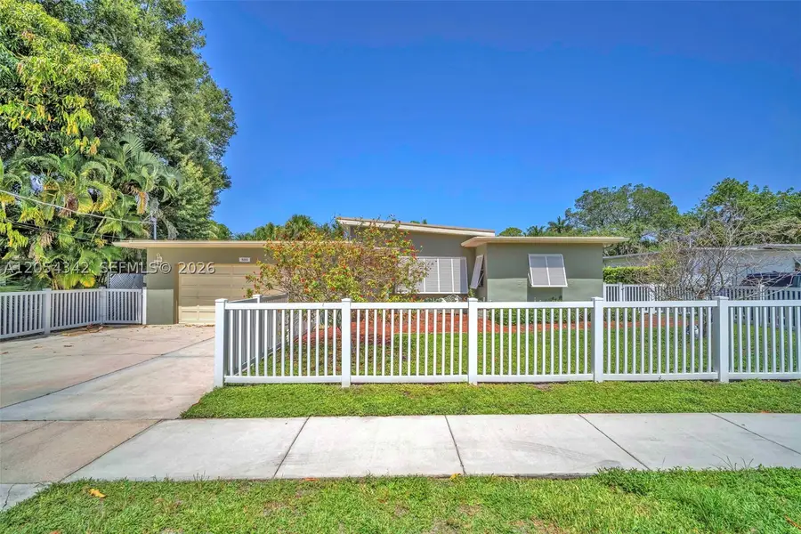 800 SW 8th Ter, Fort Lauderdale, FL 33315 - #2