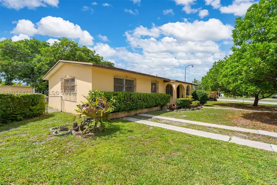 4901 SW 97th Ave, Miami, FL 33165 - #3