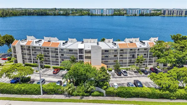 117 Lake Emerald Dr #408, Oakland Park, FL 33309