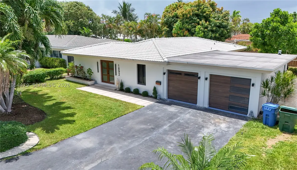 1892 NE 33rd St, Oakland Park, FL 33306 - #1