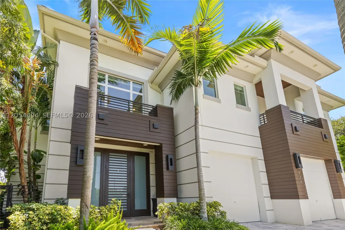 924 Evergreen Dr, Delray Beach, FL 33483 - #1
