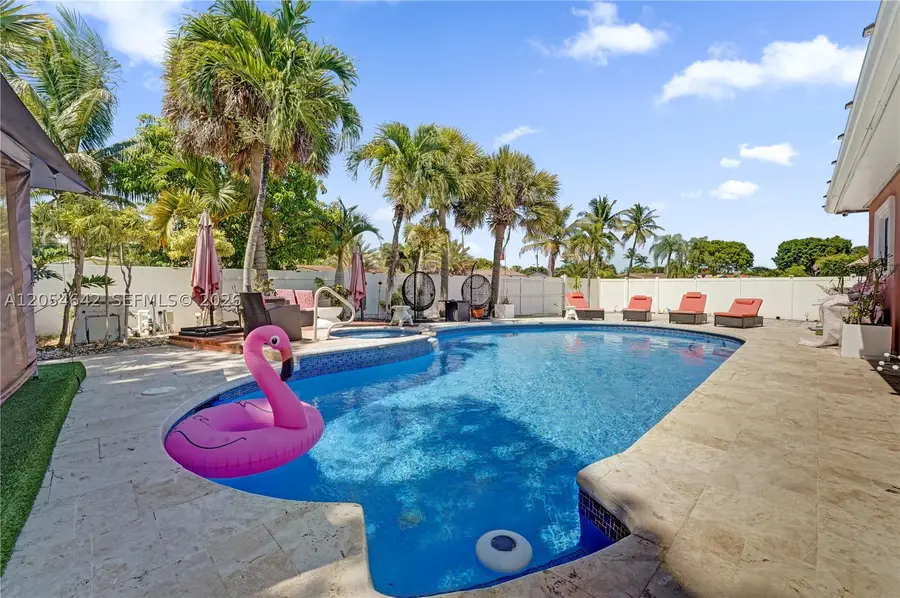 3701 Mckinley St, Hollywood, FL 33021 - #2