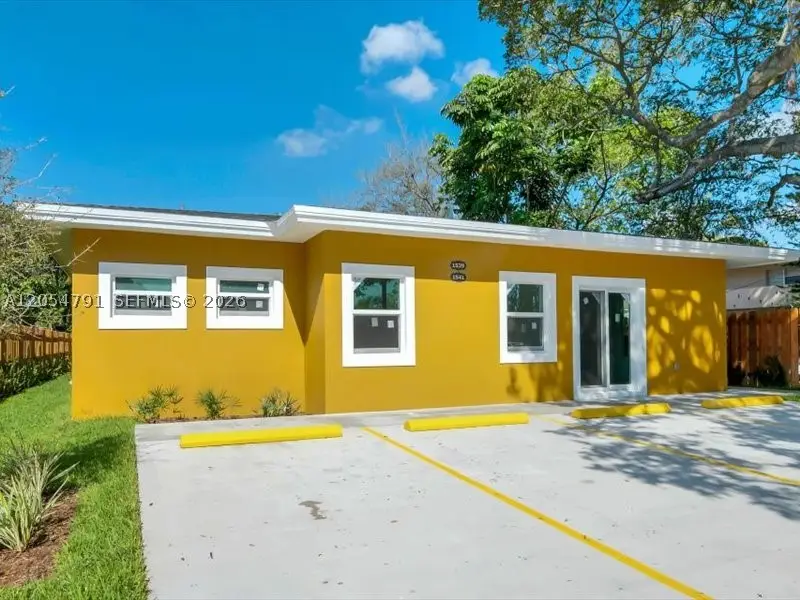 1541 SW 44 Ave, Broadview Park, FL 333317 - #1