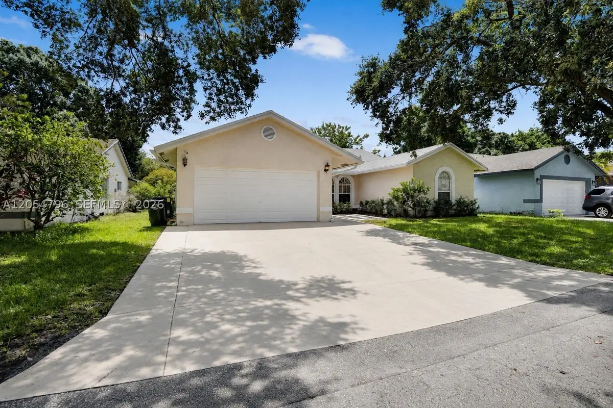 6610 NW 41st Ter, Coconut Creek, FL 33073 - #1