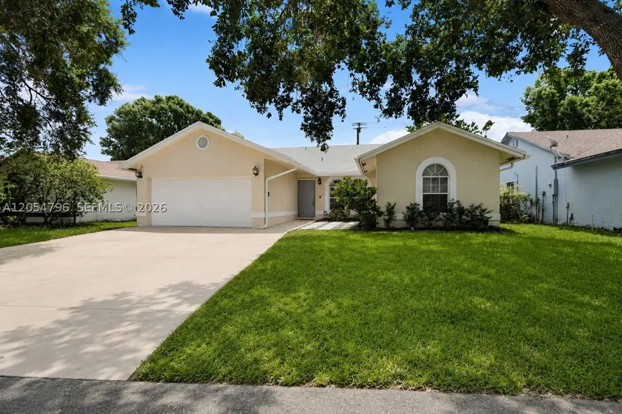 6610 NW 41st Ter, Coconut Creek, FL 33073 - #3