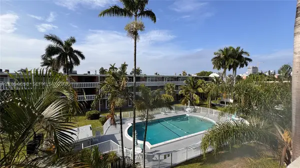 141 NE 10th Ave #24C, Hallandale Beach, FL 33009
