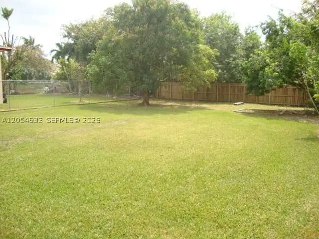 327 NW 3rd St, Florida City, FL 33034 - #2