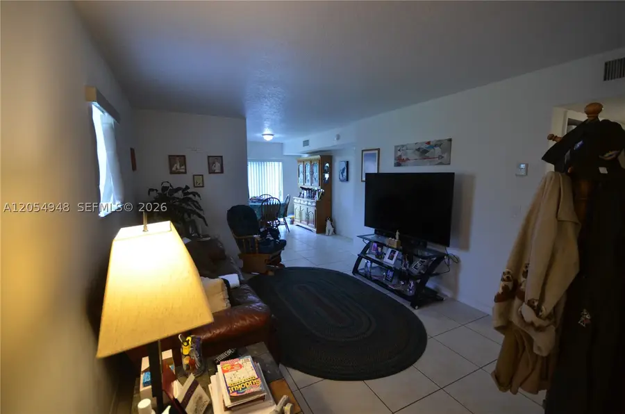 1270 SE 27th St #101, Homestead, FL 33035 - #3