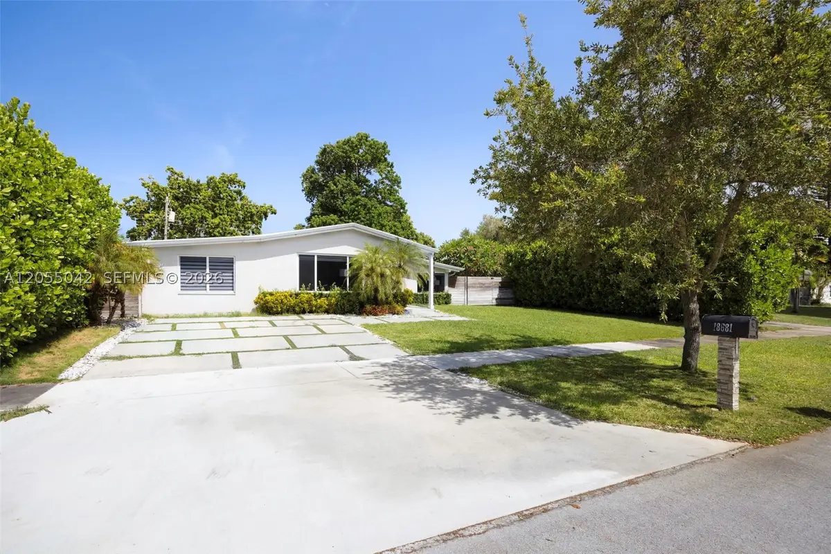 18681 Belview Dr, Cutler Bay, FL 33157 - #1