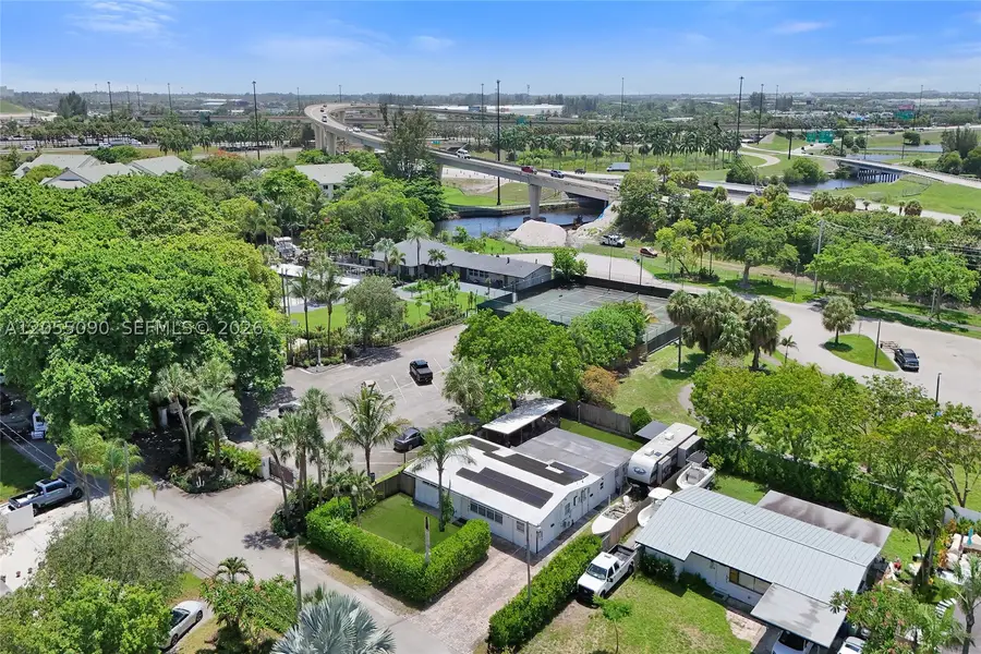 2531 Whale Harbor Ln, Fort Lauderdale, FL 33312 - #3