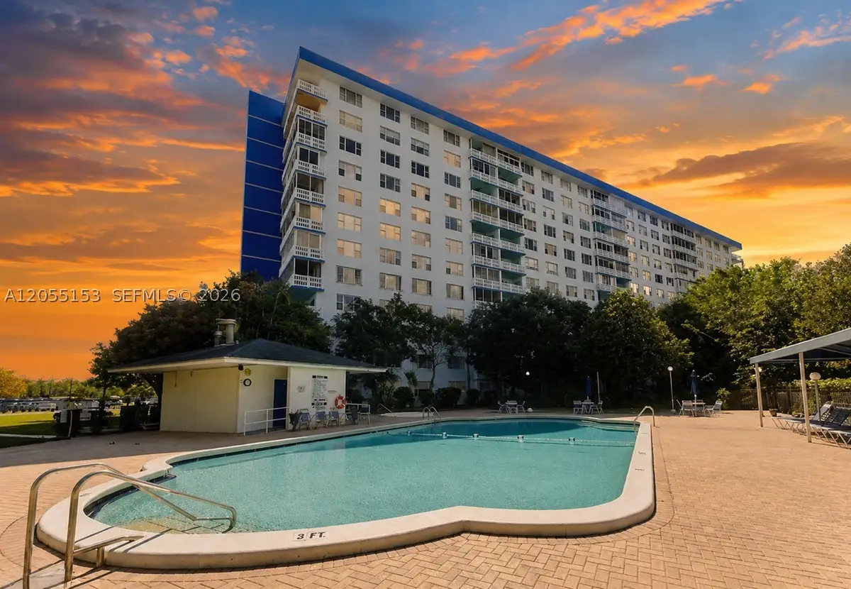 4001 Hillcrest Dr #614, Hollywood, FL 33021 - #1
