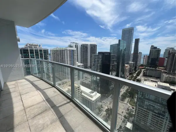 1060 Brickell Ave #3509, Miami, FL 33131