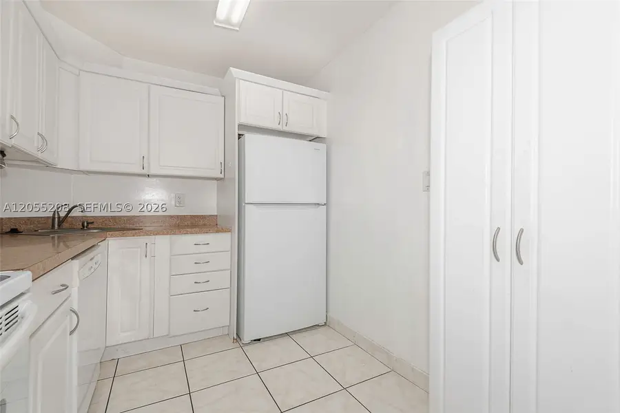 3101 Oakland Shores Dr #H105, Oakland Park, FL 33309 - #2