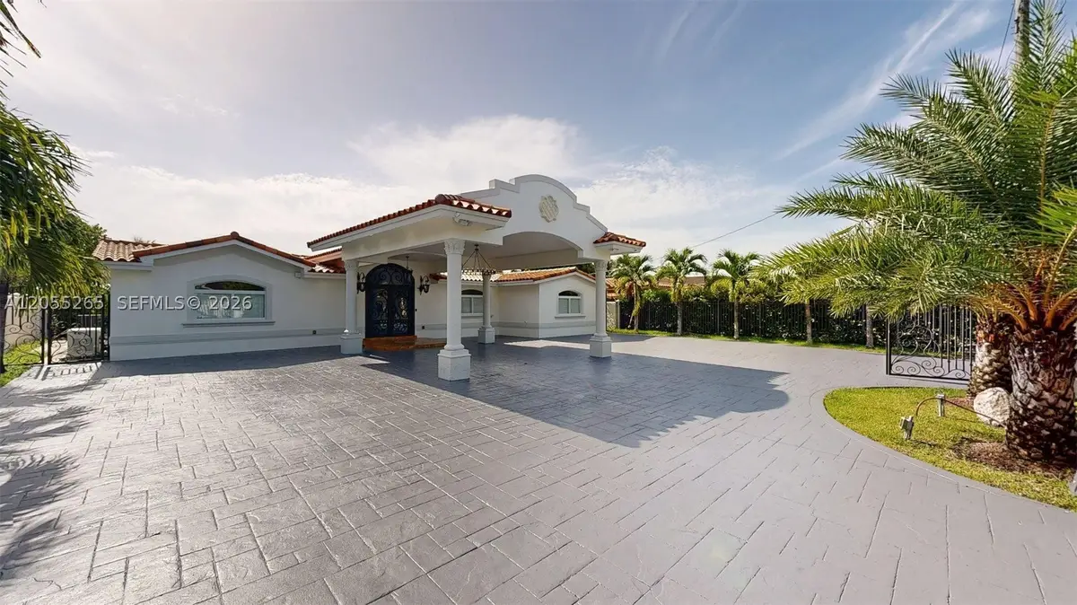6265 W 10th Ave, Hialeah, FL 33012 - #1