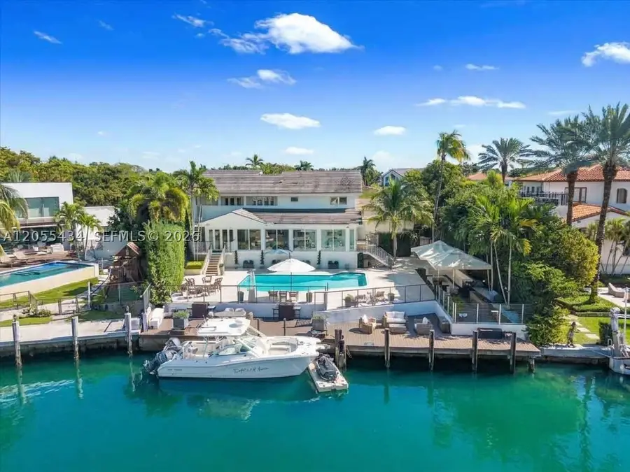 6832 Sunrise Ct, Coral Gables, FL 33133 - #2