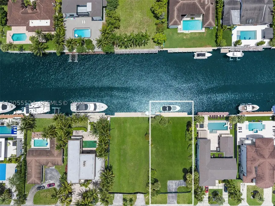 460 Holiday Dr, Hallandale Beach, FL 33009 - #2