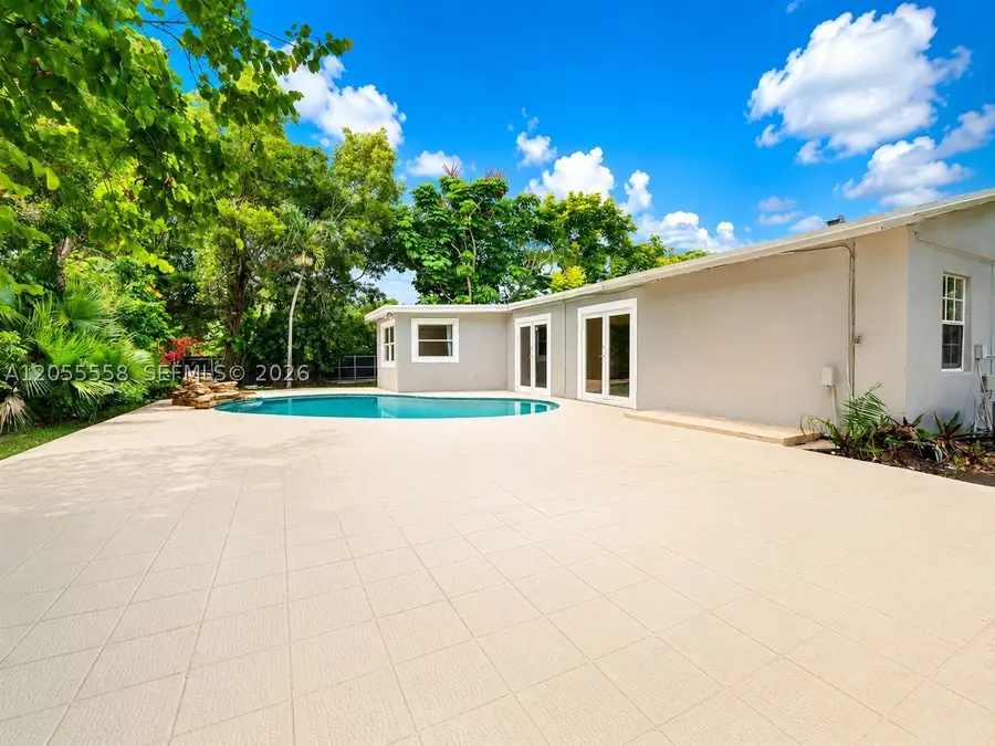 15831 Palmetto Club Dr, Miami, FL 33157 - #2