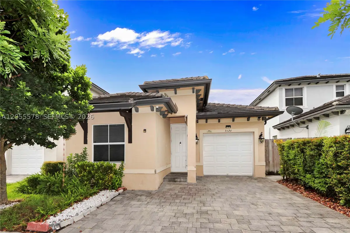 3124 SE 2nd Dr, Homestead, FL 33033 - #1