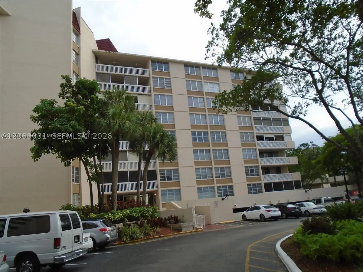 6921 Environ Blvd #4P, Lauderhill, FL 33319 - #1
