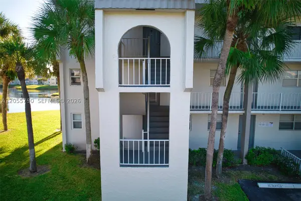 8600 Sunrise Lakes Blvd #201, Sunrise, FL 33322