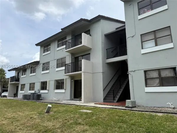 7195 NW 179th St #211, Hialeah, FL 33015