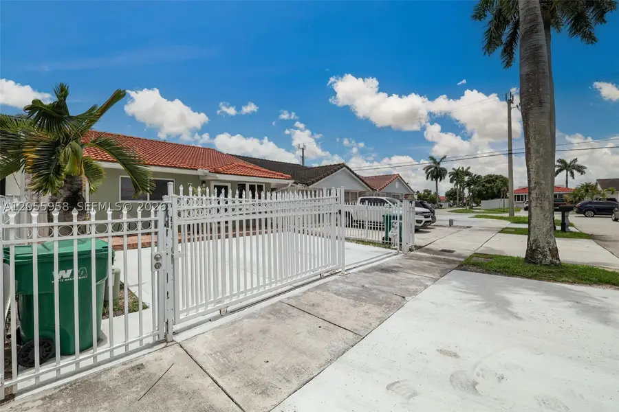 11425 NW 88th Ct, Hialeah Gardens, FL 33018 - #3