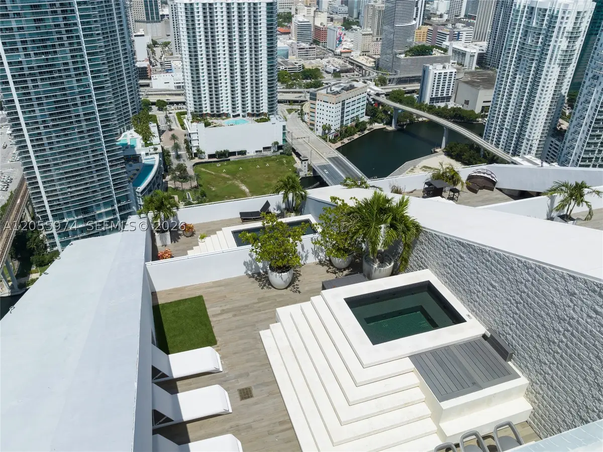 88 SW 7th St #PH 4303, Miami, FL 33130 - #1