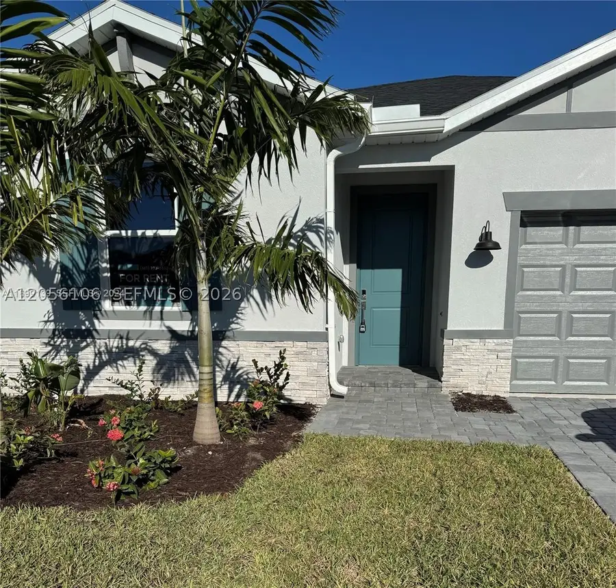 9008 Dahlia Cir, Port Saint Lucie, FL 34986 - #2