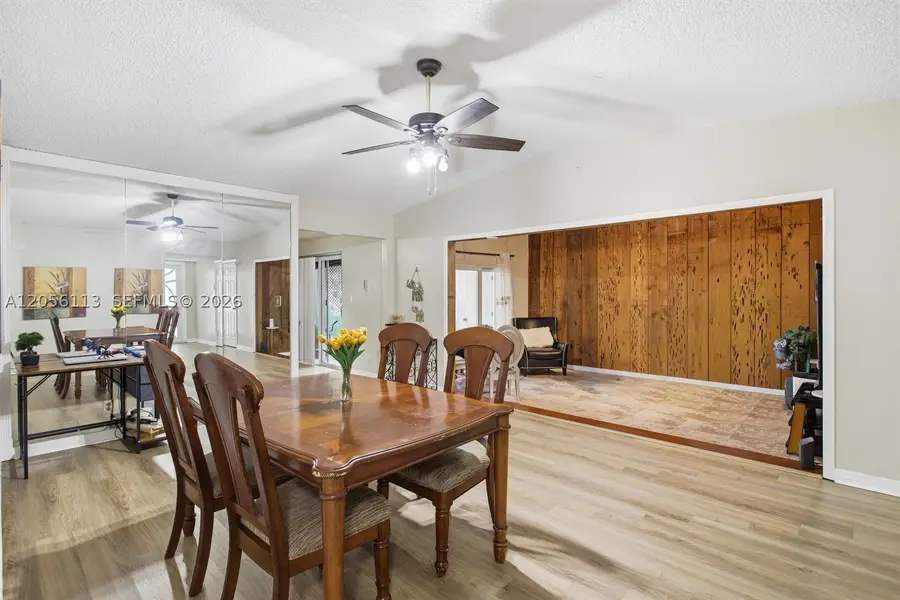 450 E Lakewood Cir E #B, Margate, FL 33063 - #3