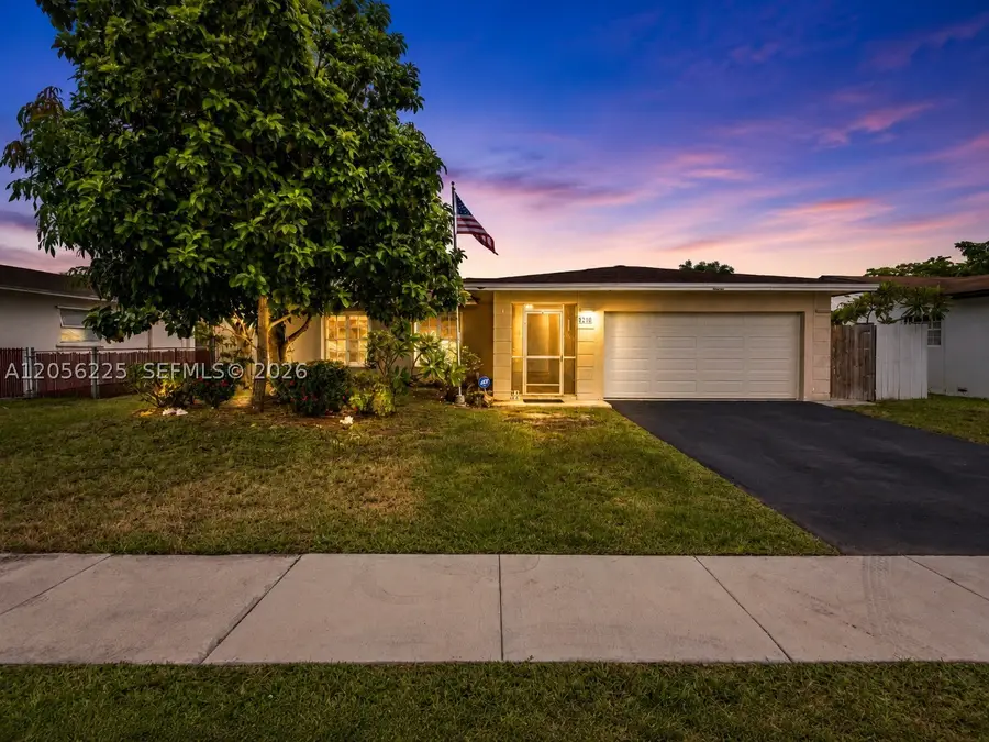 8210 NW 68th Ter, Tamarac, FL 33321 - #2