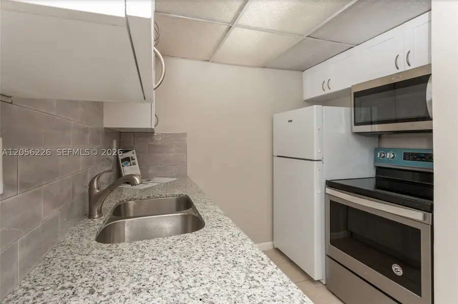 2145 Pierce St #218, Hollywood, FL 33020 - #3