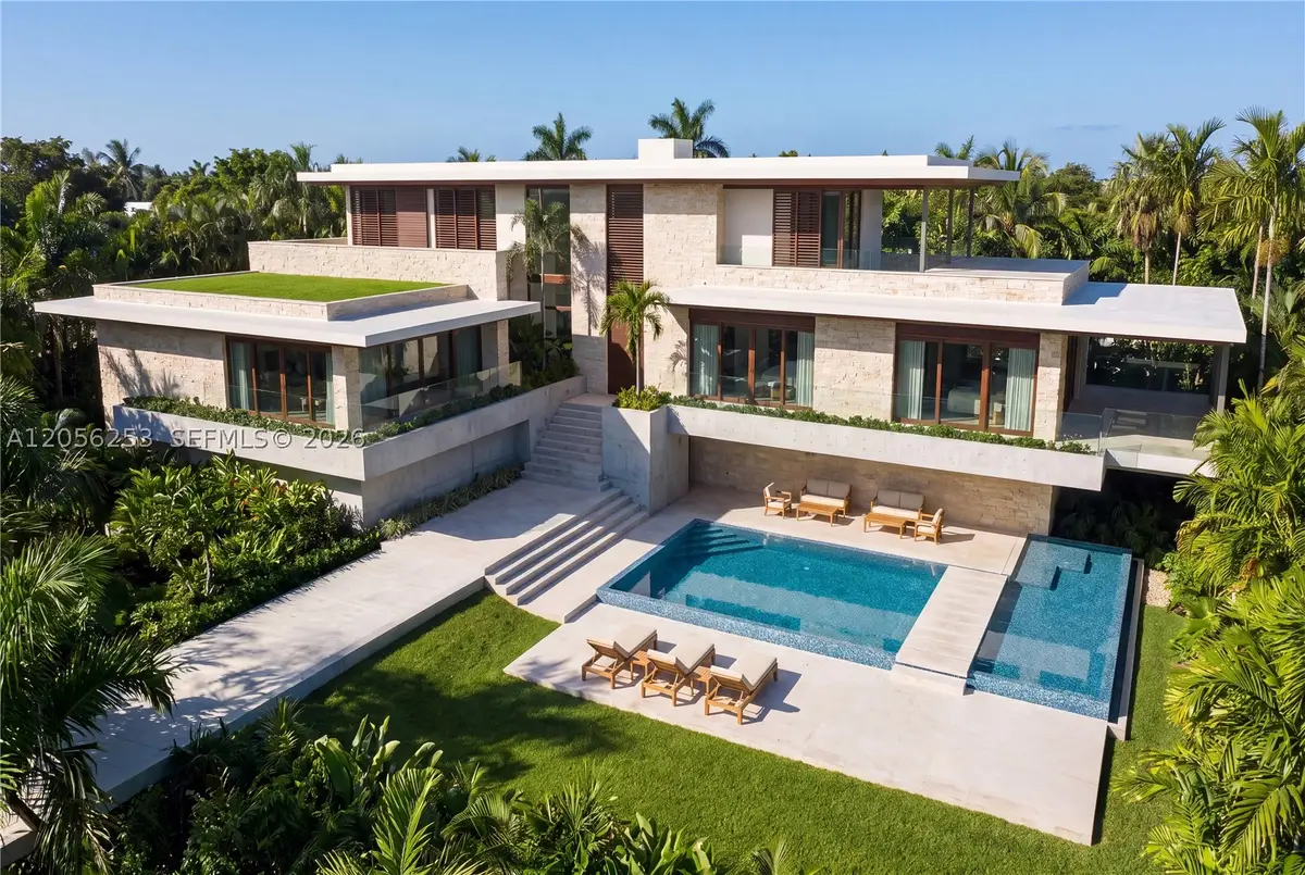 3400 S Moorings Way, Miami, FL 33133 - #1