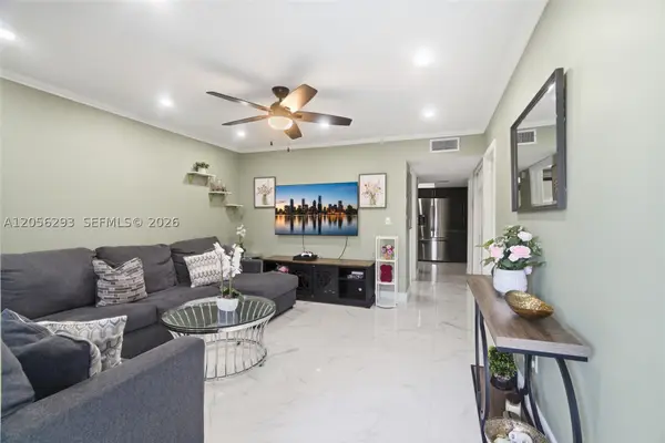 5460 SW 36th St, West Park, FL 33023