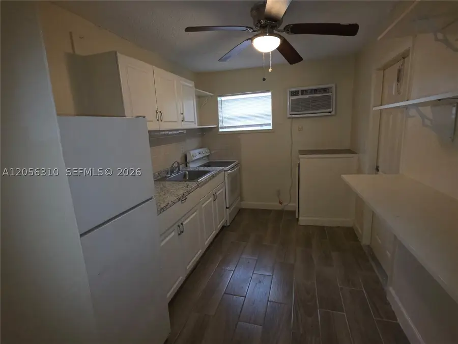2930 NW 8th St, Fort Lauderdale, FL 33311 - #3