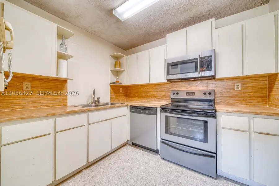 6335 SW 31st St, Miami, FL 33155 - #3